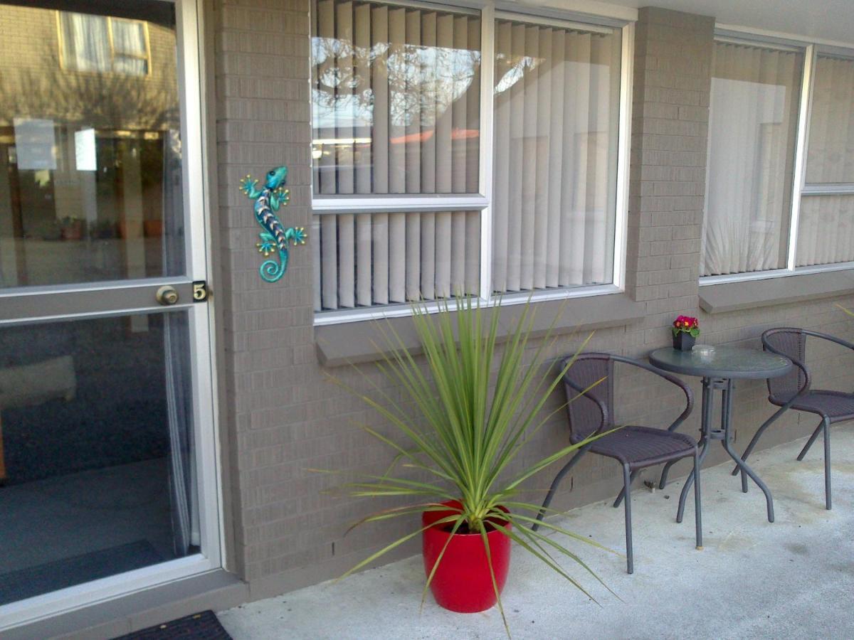 Almond Court Motel Alexandra Extérieur photo